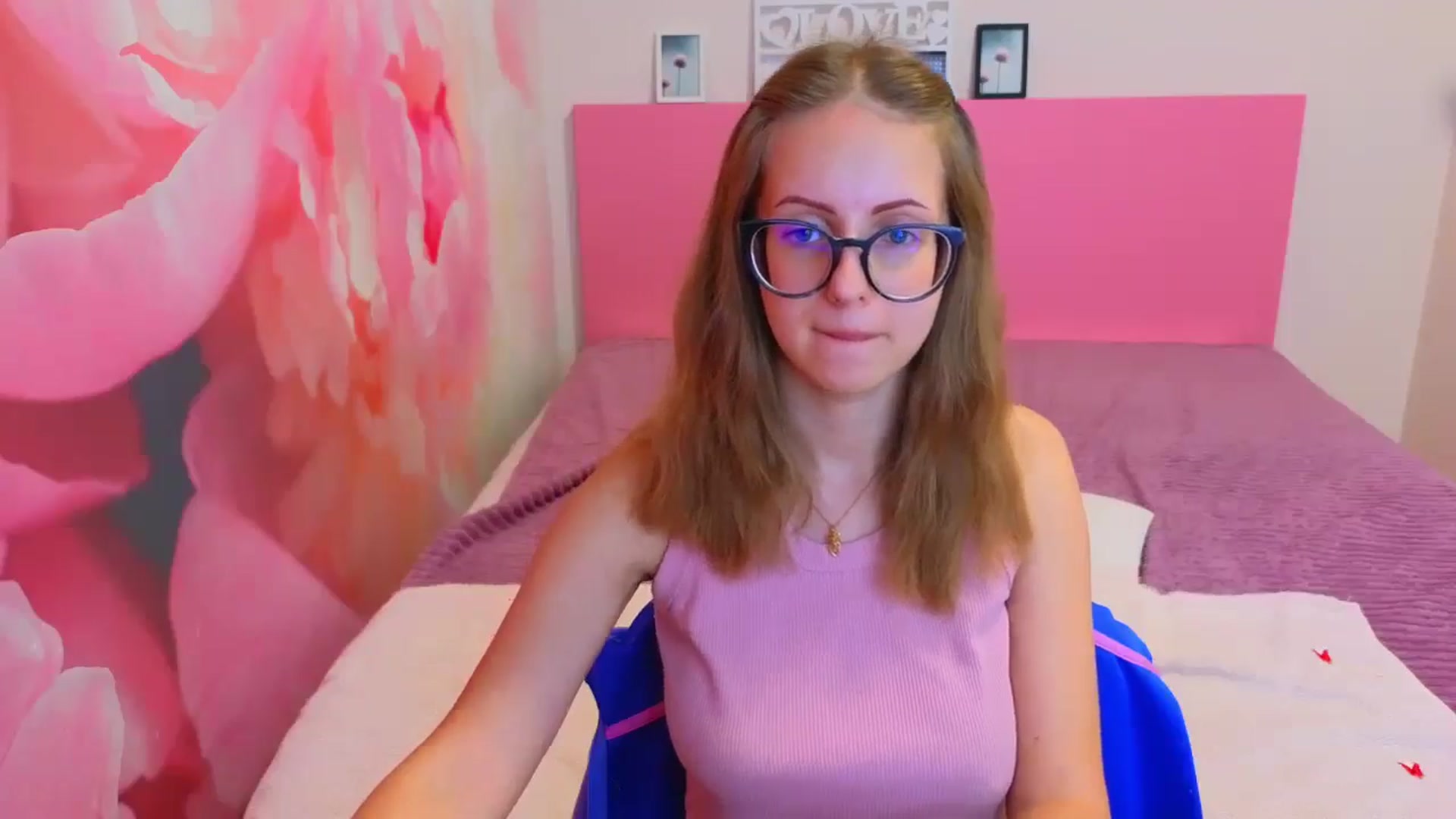 Gallery image thumbnail from Kristina_Adel's myfreecams stream on, 07/31/2026, 10:33 image 3 of 20