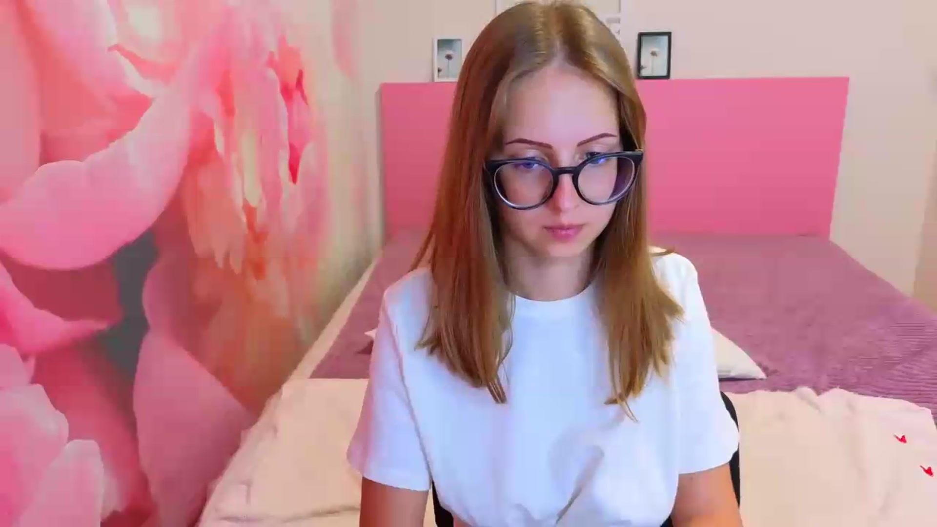 Gallery image thumbnail from Kristina_Adel's myfreecams stream on, 08/03/2026, 09:10 image 15 of 20