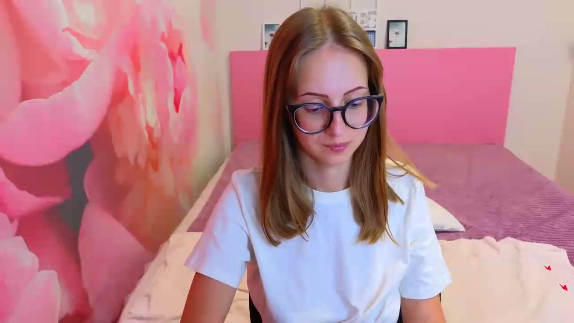 Gallery image thumbnail from Kristina_Adel's myfreecams stream on, 08/03/2026, 09:10 image 16 of 20