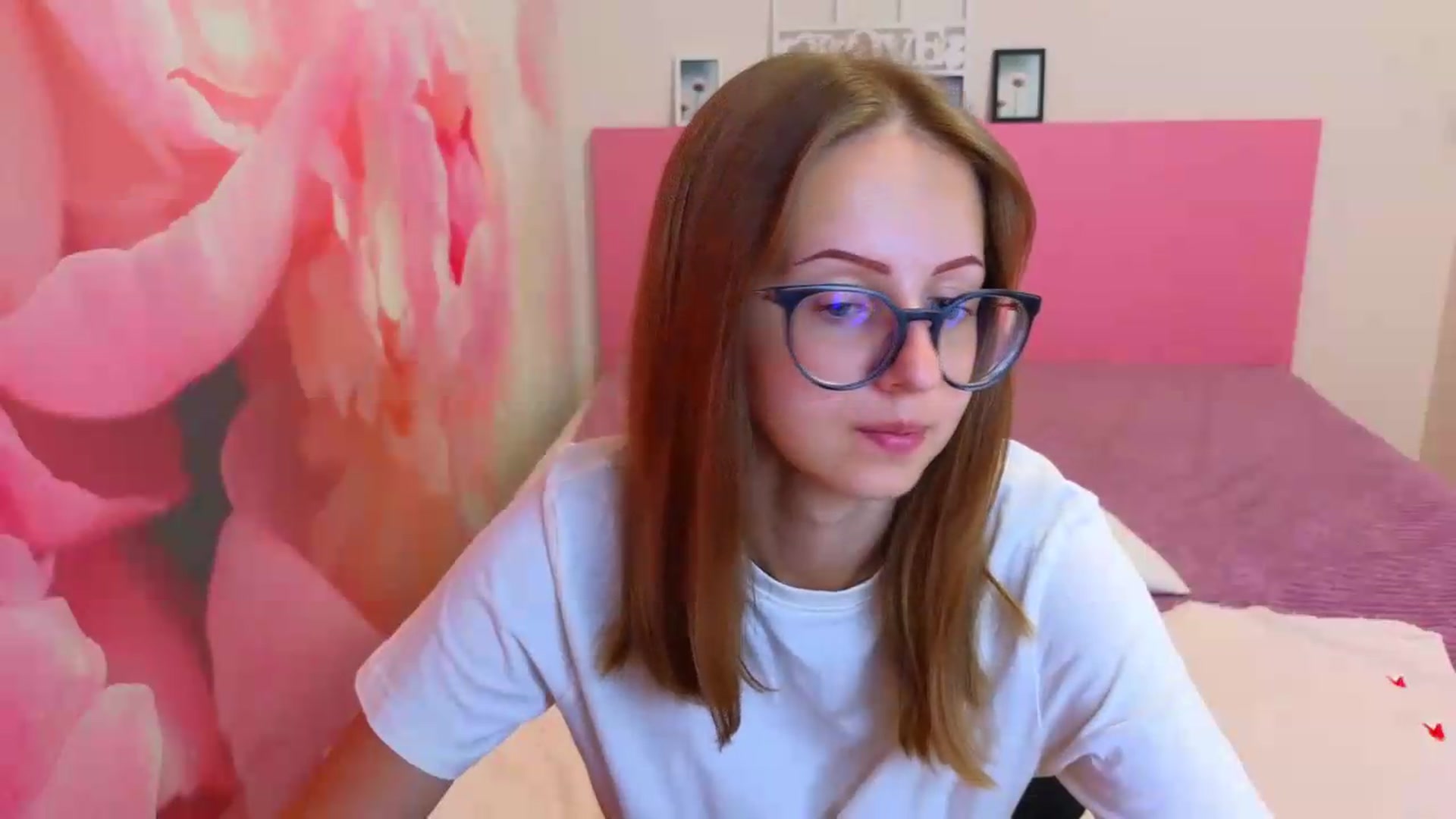 Gallery image thumbnail from Kristina_Adel's myfreecams stream on, 08/03/2026, 09:10 image 7 of 20