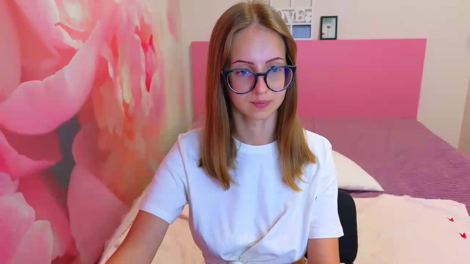 Gallery image thumbnail from Kristina_Adel's myfreecams stream on, 08/03/2026, 09:10 image 6 of 20