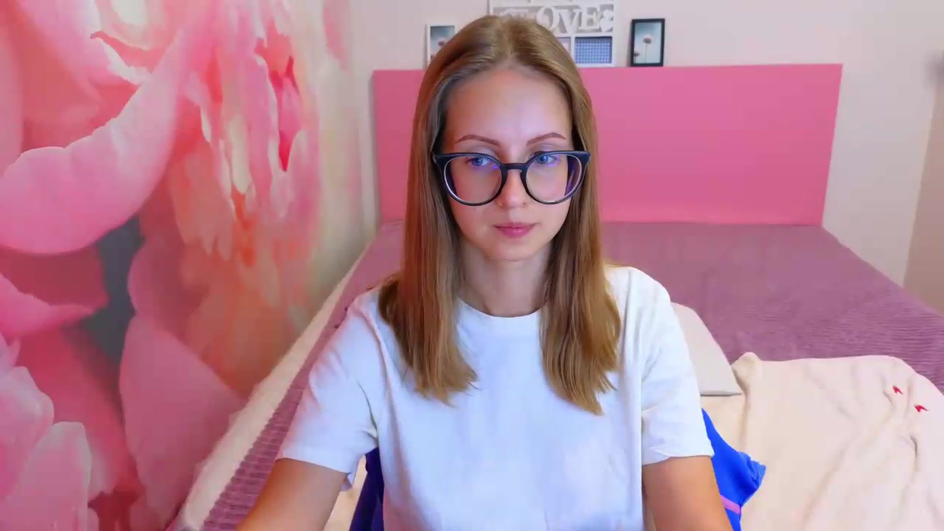 Gallery image thumbnail from Kristina_Adel's myfreecams stream on, 08/19/2026, 10:36 image 6 of 20