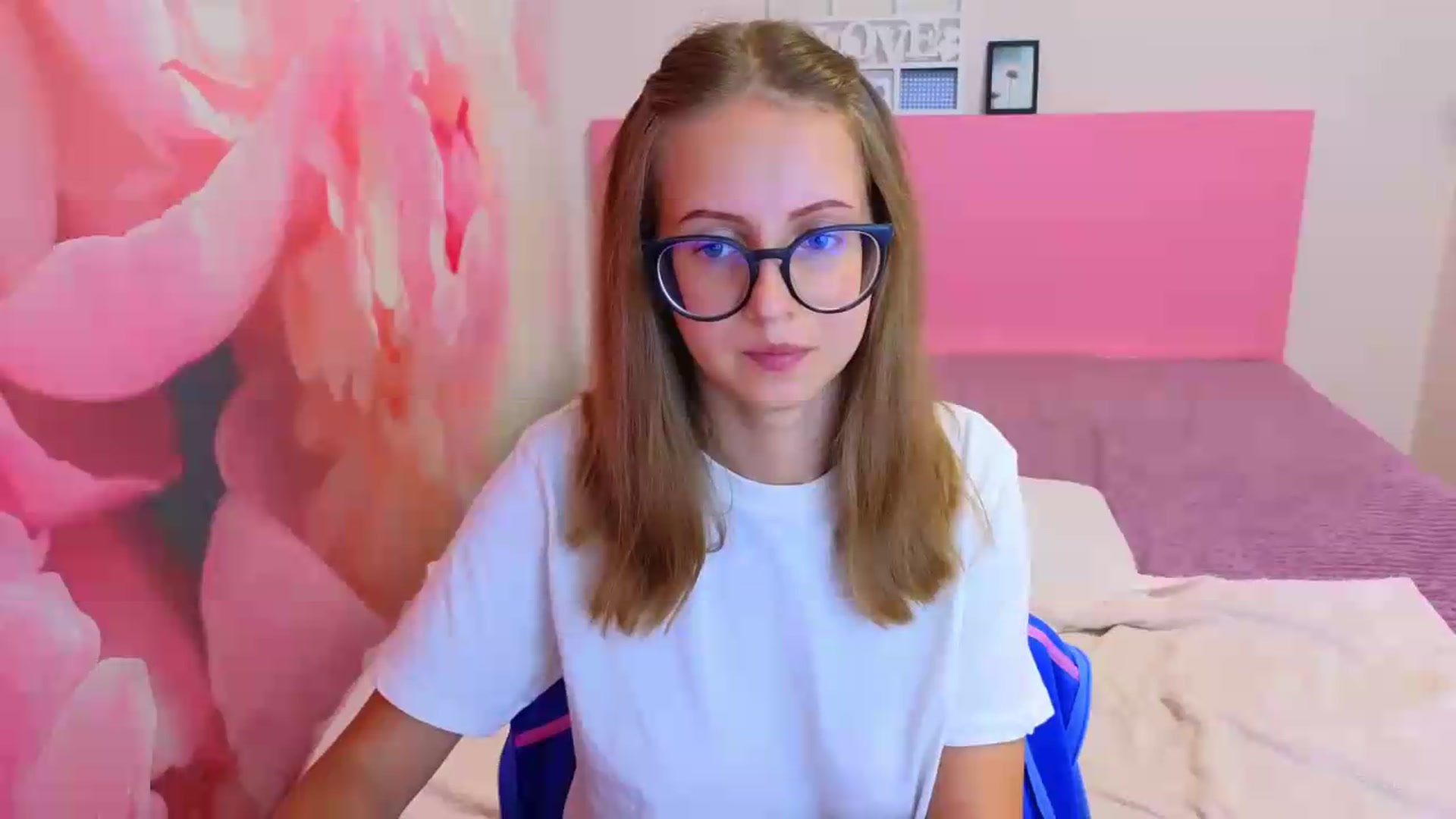 Gallery image thumbnail from Kristina_Adel's myfreecams stream on, 08/20/2026, 07:41 image 15 of 20