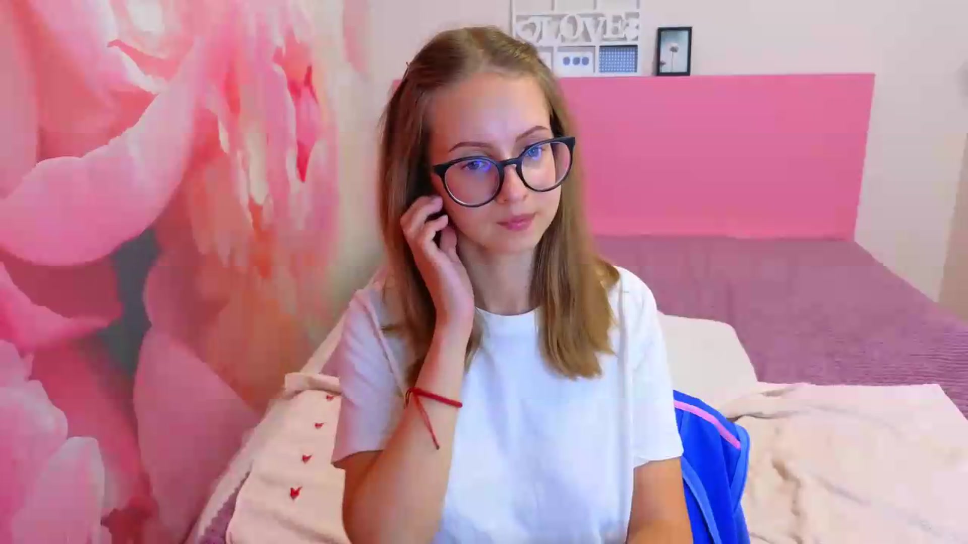 Gallery image thumbnail from Kristina_Adel's myfreecams stream on, 08/20/2026, 07:41 image 3 of 20