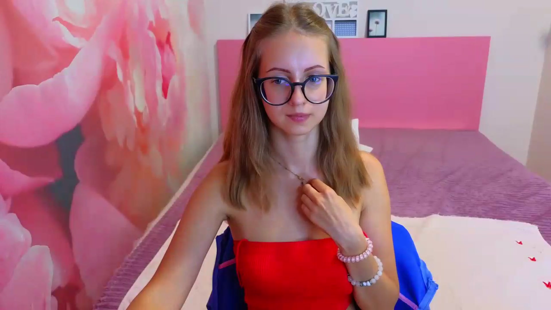Gallery image thumbnail from Kristina_Adel's myfreecams stream on, 08/21/2026, 08:37 image 20 of 20
