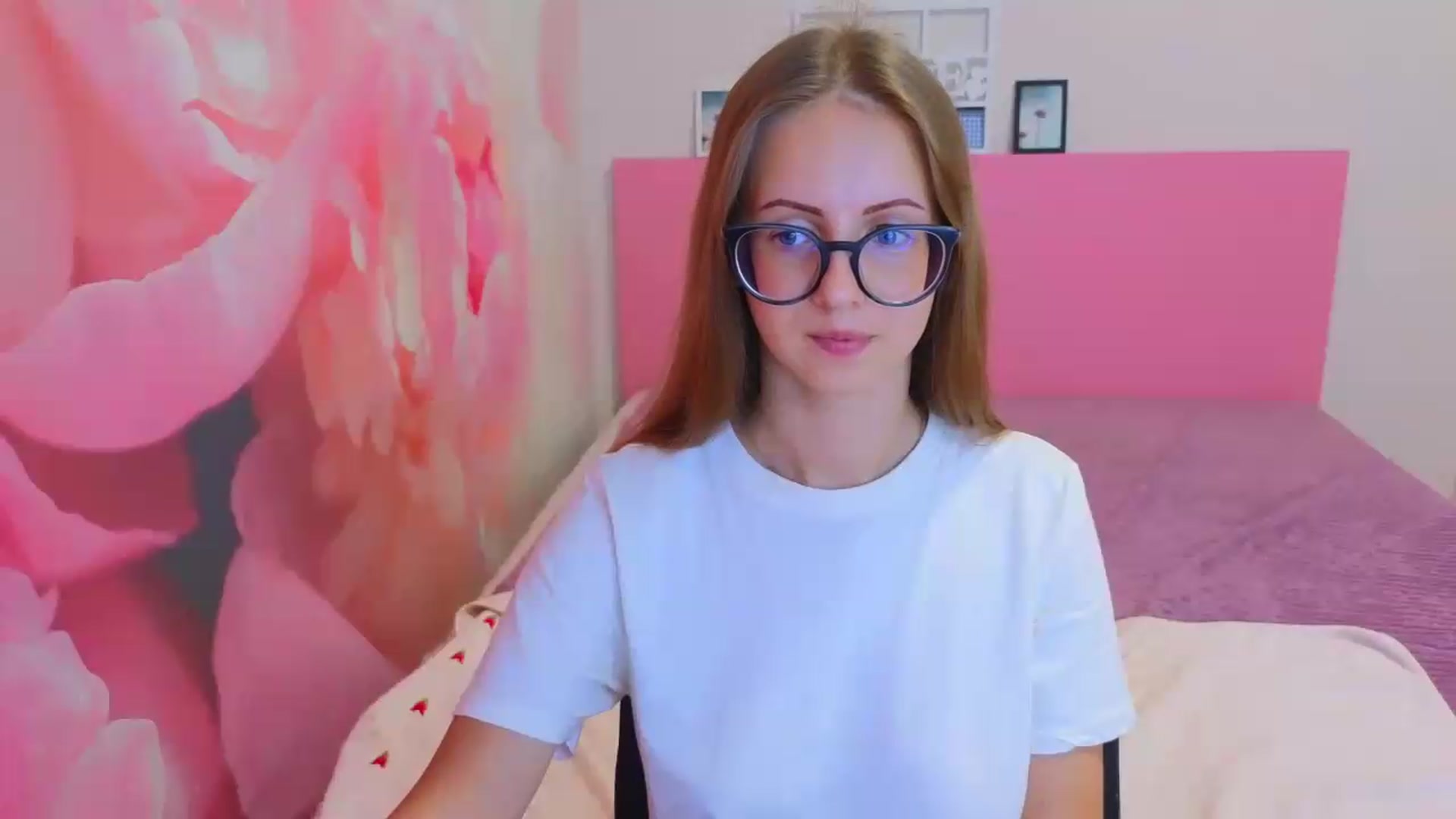 Gallery image thumbnail from Kristina_Adel's myfreecams stream on, 08/24/2026, 09:30 image 17 of 20