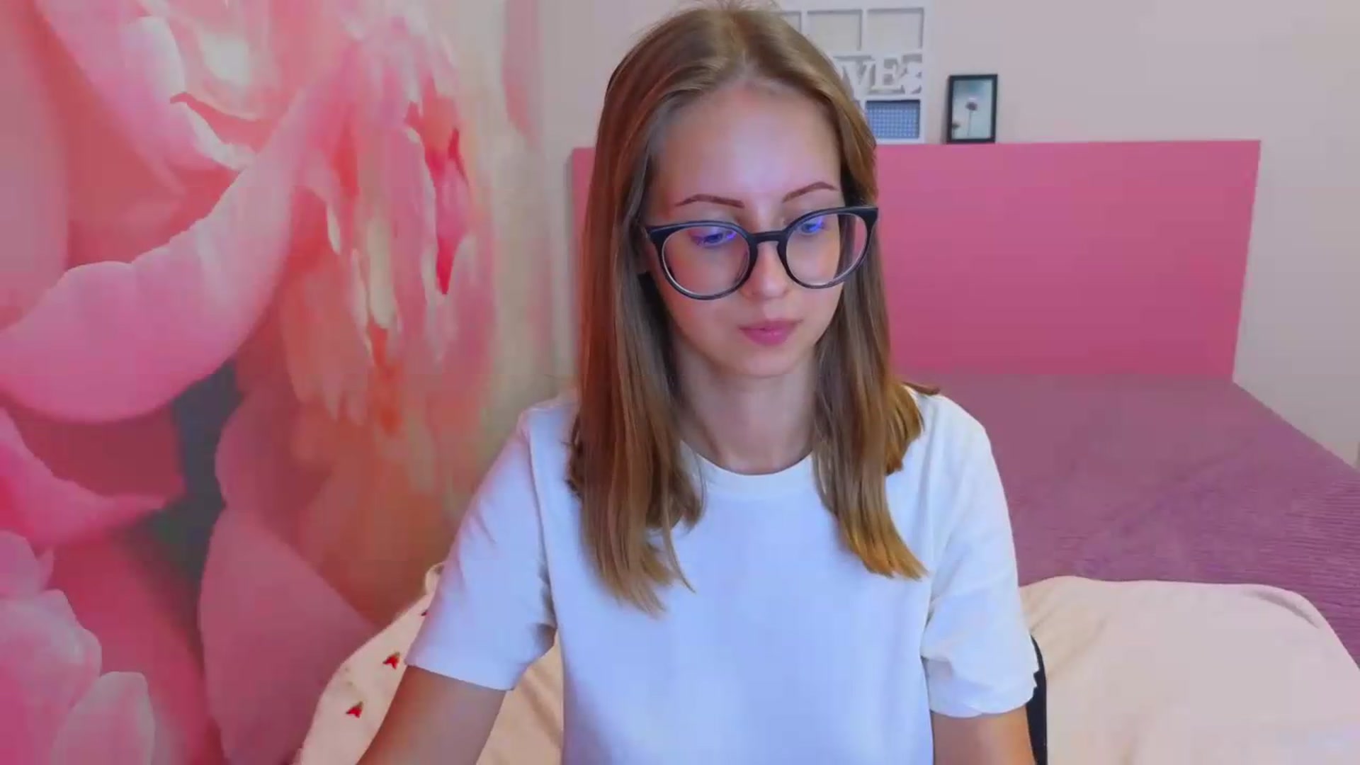 Gallery image thumbnail from Kristina_Adel's myfreecams stream on, 08/24/2026, 09:30 image 19 of 20