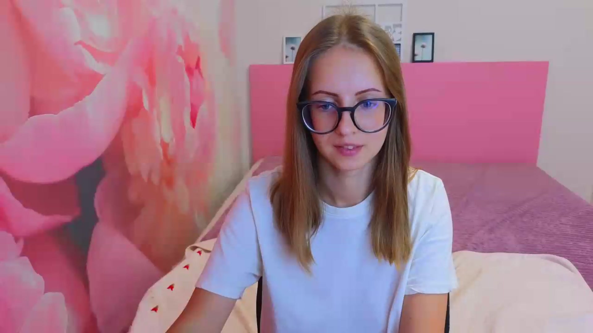 Gallery image thumbnail from Kristina_Adel's myfreecams stream on, 08/24/2026, 09:30 image 13 of 20