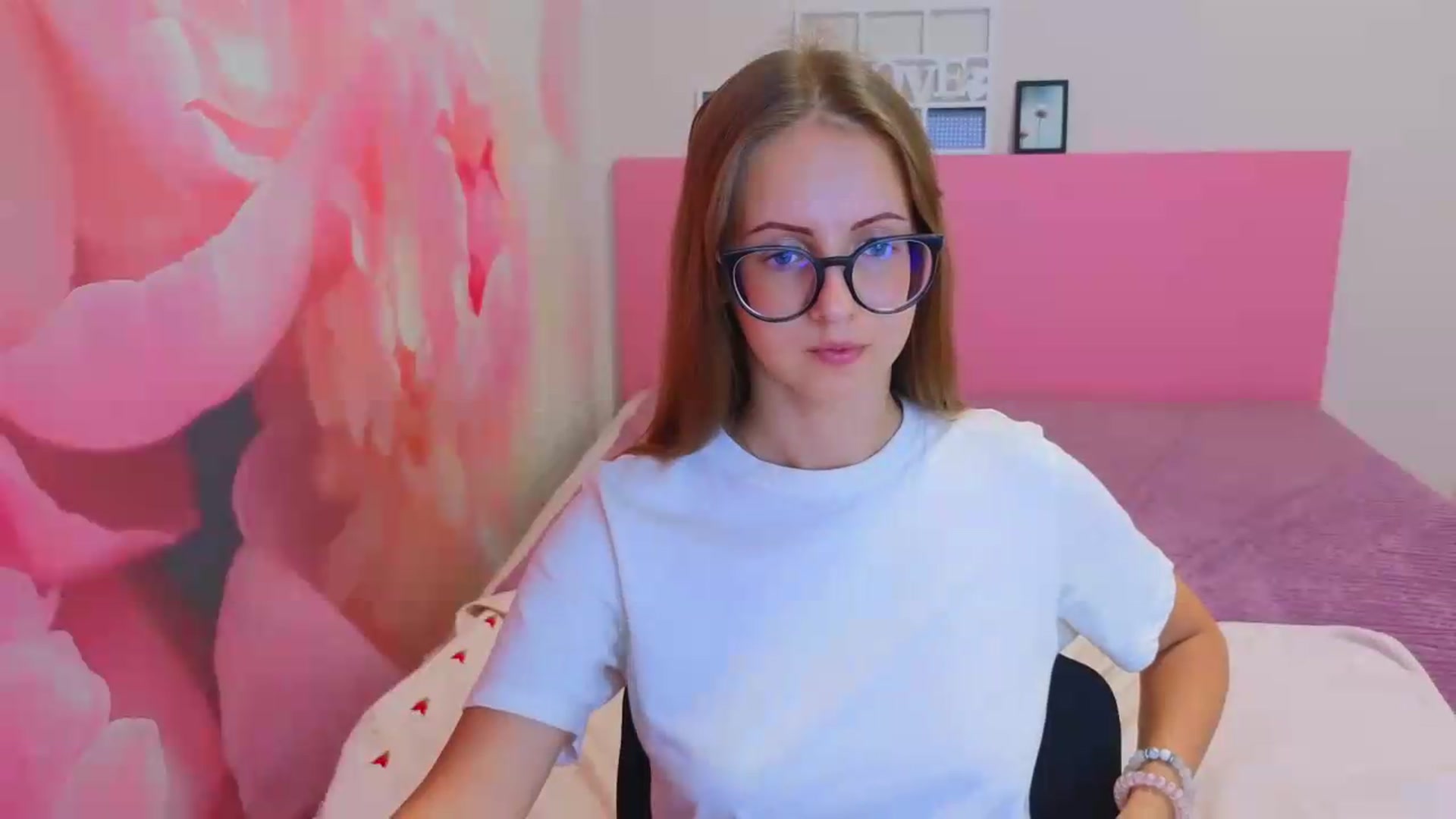 Gallery image thumbnail from Kristina_Adel's myfreecams stream on, 08/24/2026, 09:30 image 16 of 20