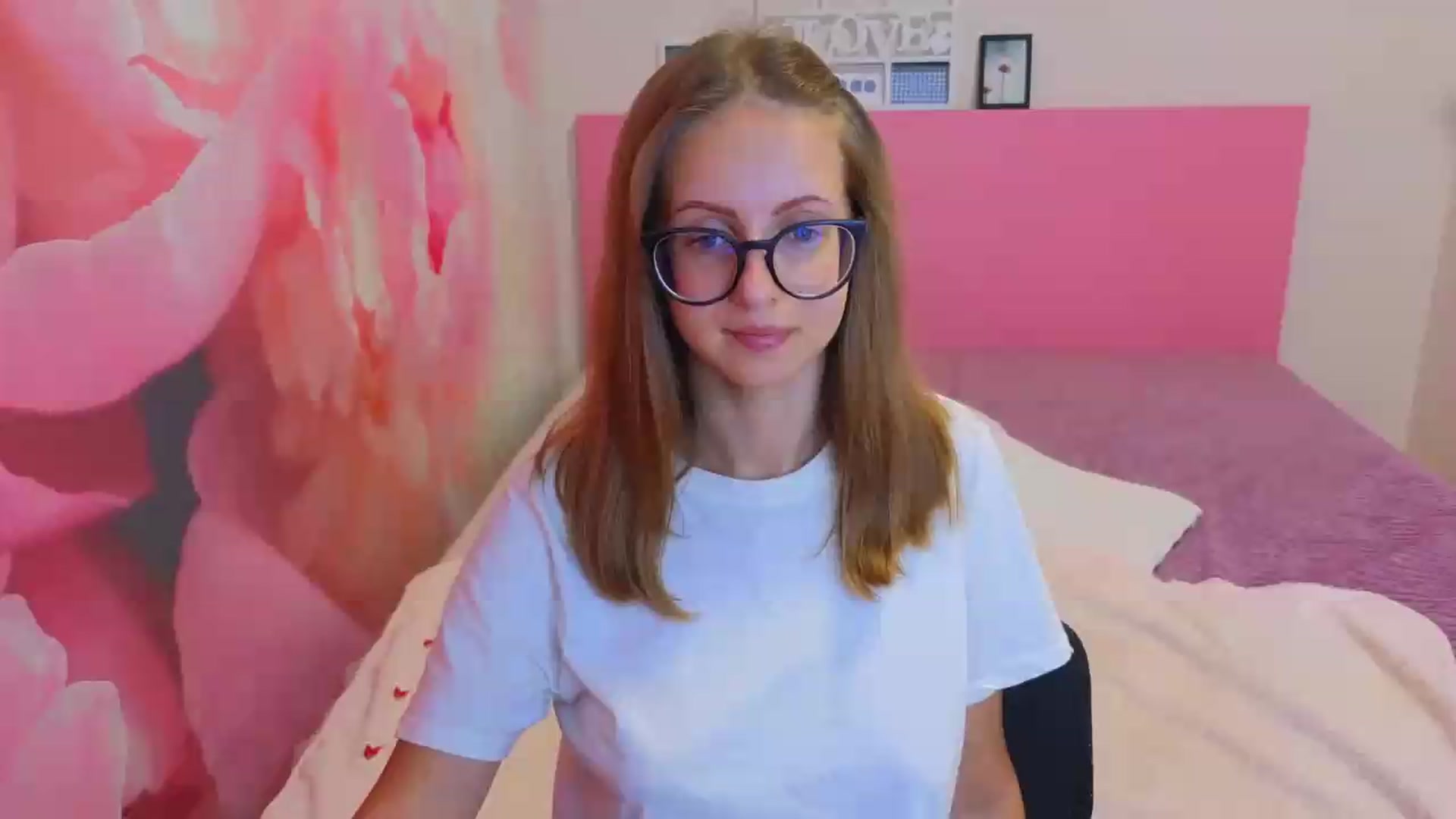 Gallery image thumbnail from Kristina_Adel's myfreecams stream on, 08/26/2026, 09:20 image 1 of 20