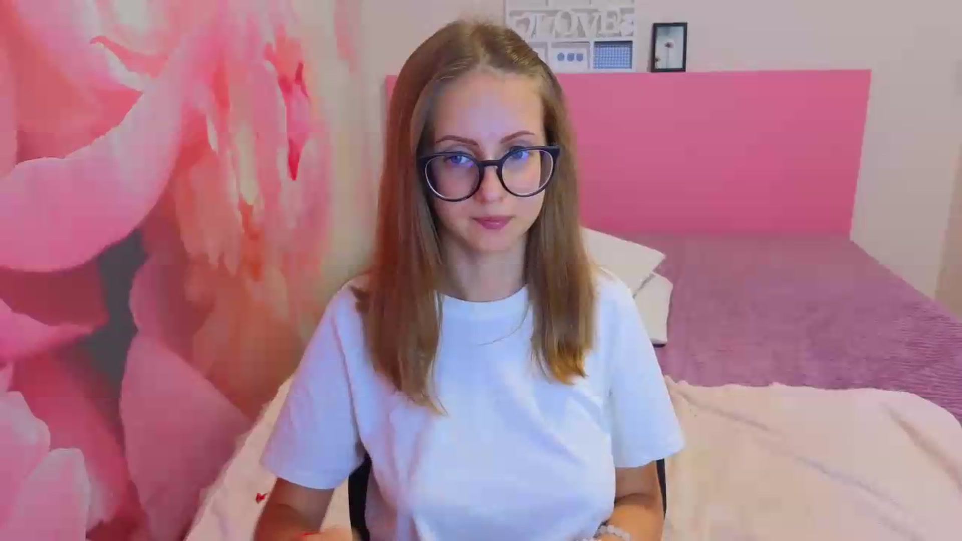 Gallery image thumbnail from Kristina_Adel's myfreecams stream on, 08/26/2026, 09:20 image 8 of 20