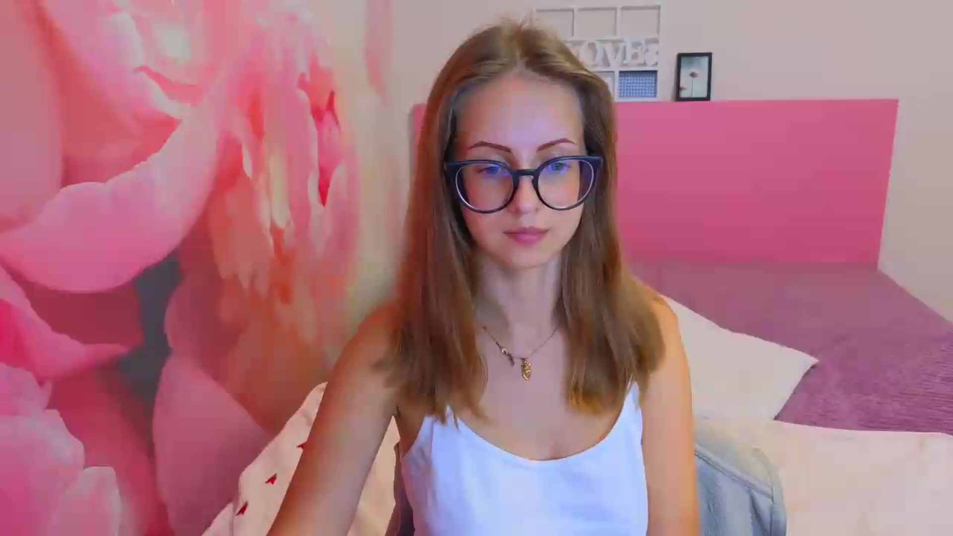 Gallery image thumbnail from Kristina_Adel's myfreecams stream on, 08/27/2026, 09:19 image 17 of 20