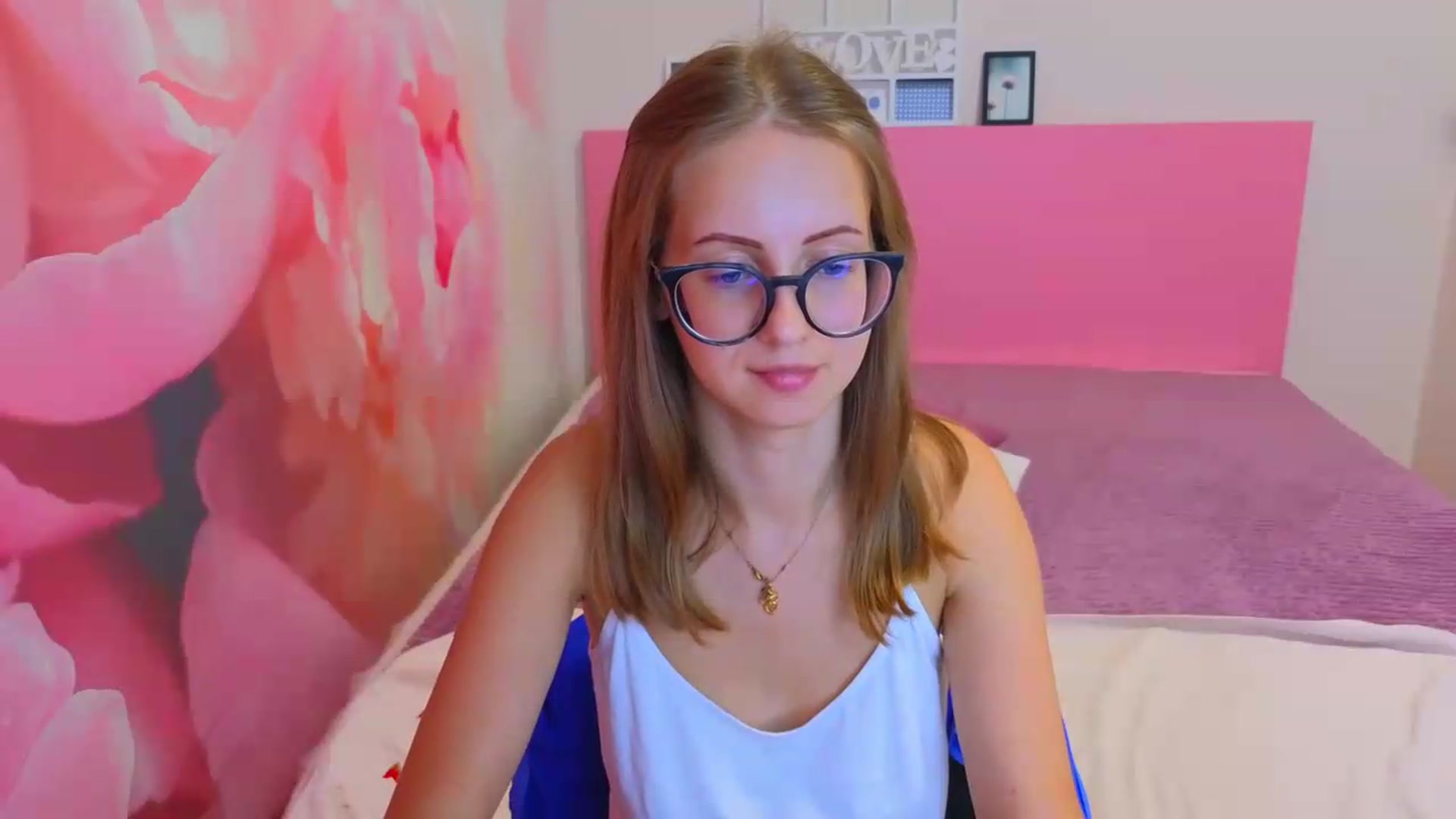 Gallery image thumbnail from Kristina_Adel's myfreecams stream on, 08/29/2026, 11:07 image 15 of 20