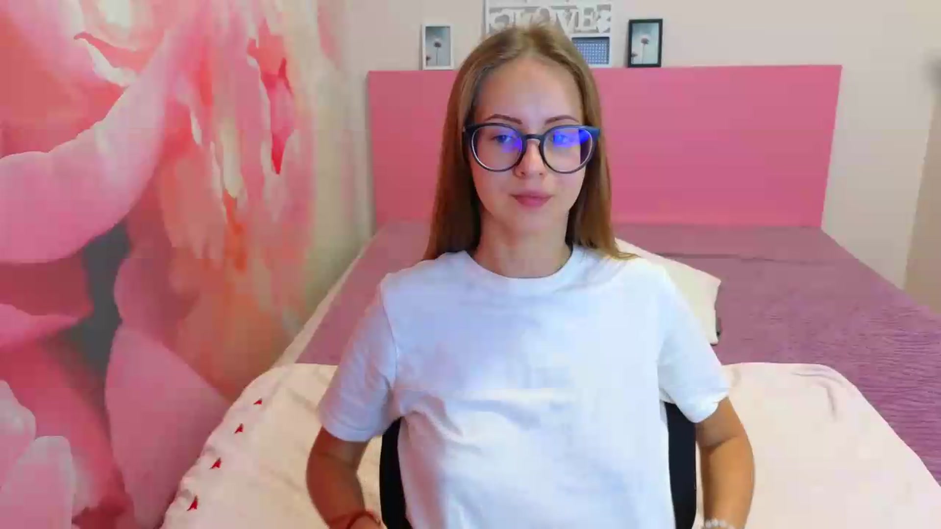 Gallery image thumbnail from Kristina_Adel's myfreecams stream on, 08/31/2026, 08:29 image 13 of 20