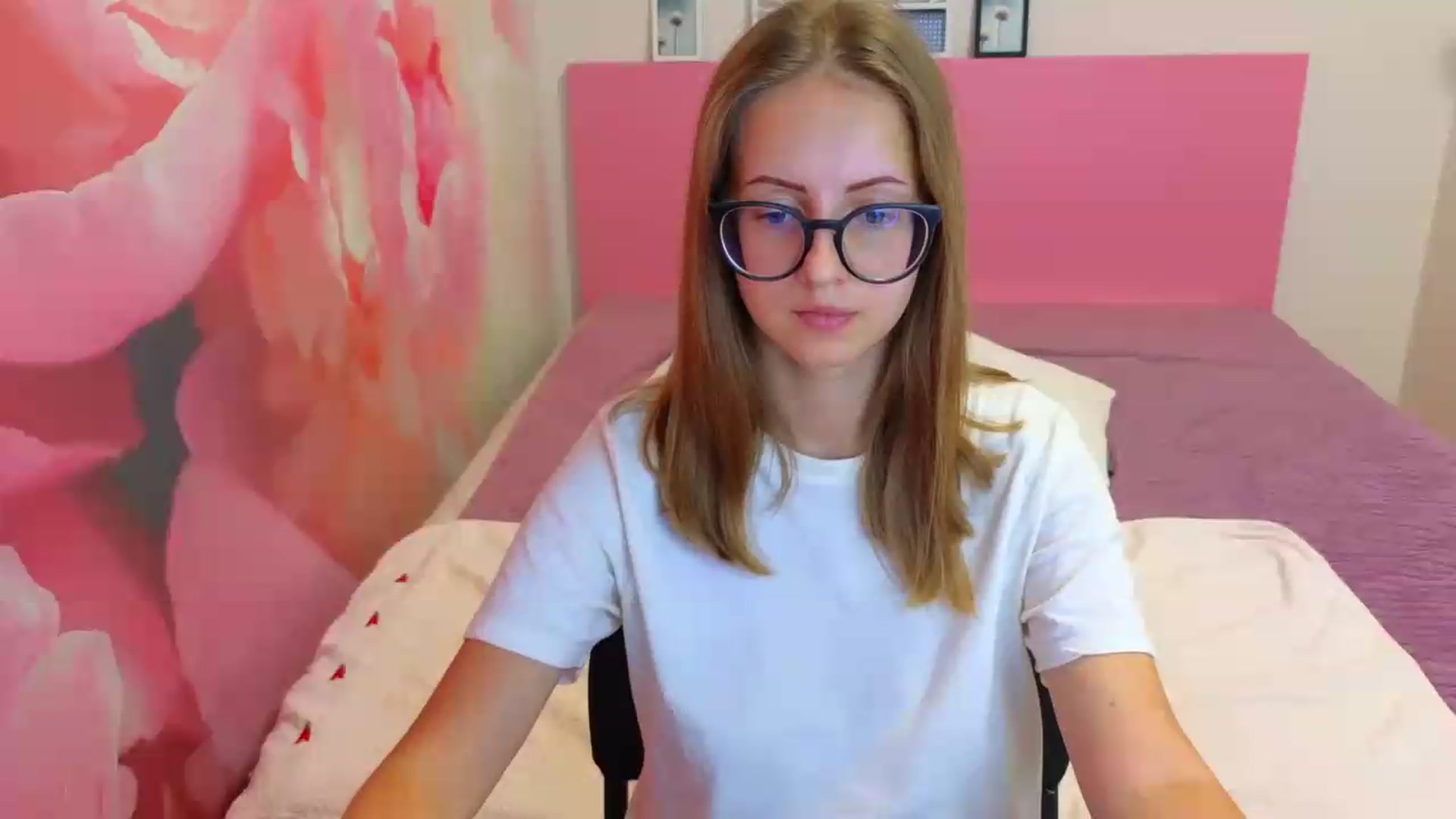 Gallery image thumbnail from Kristina_Adel's myfreecams stream on, 08/31/2026, 08:29 image 5 of 20