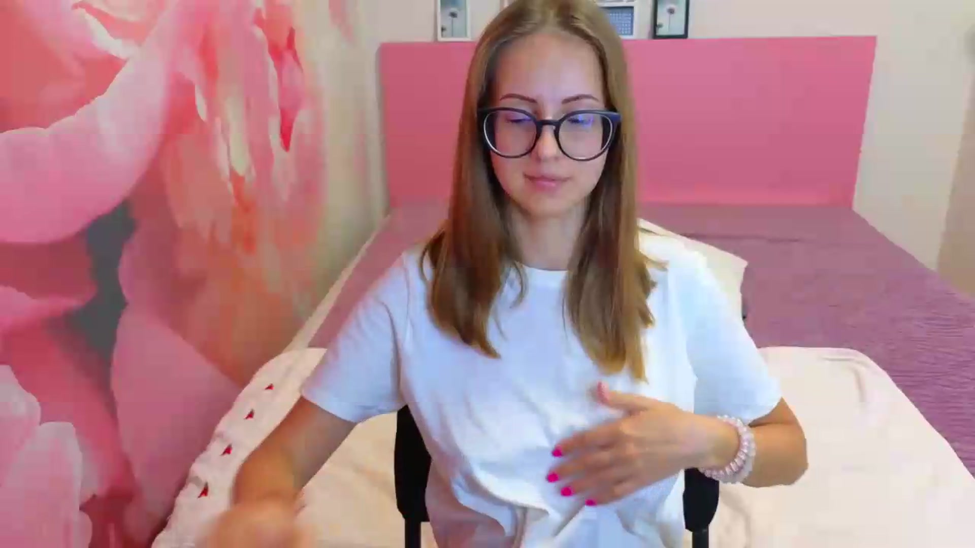 Gallery image thumbnail from Kristina_Adel's myfreecams stream on, 08/31/2026, 08:29 image 6 of 20