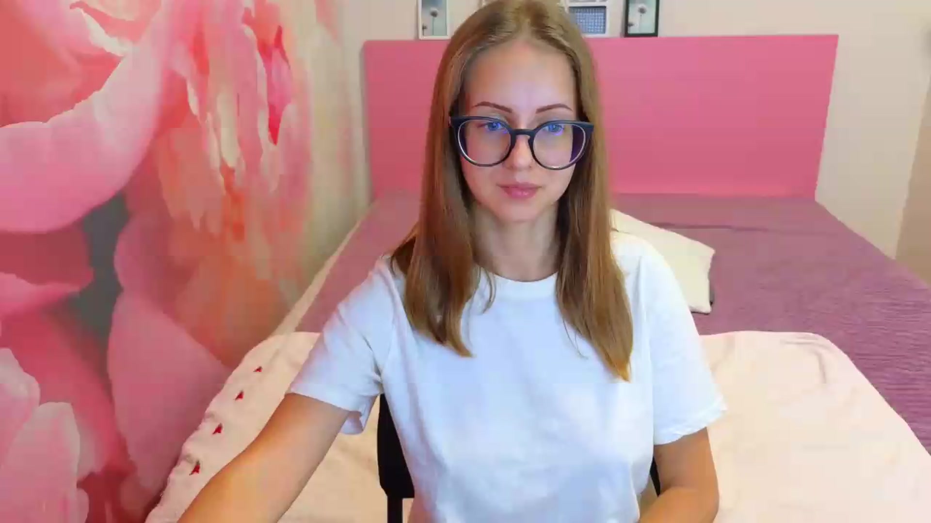 Gallery image thumbnail from Kristina_Adel's myfreecams stream on, 08/31/2026, 08:29 image 7 of 20