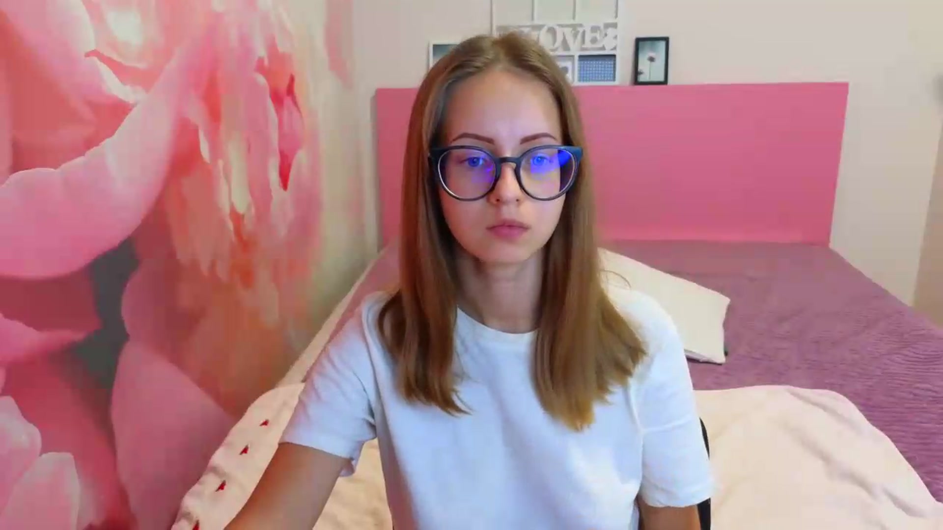 Gallery image thumbnail from Kristina_Adel's myfreecams stream on, 08/31/2026, 09:20 image 12 of 20