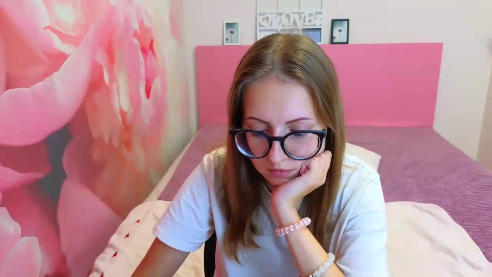 Gallery image thumbnail from Kristina_Adel's myfreecams stream on, 08/31/2026, 09:20 image 11 of 20