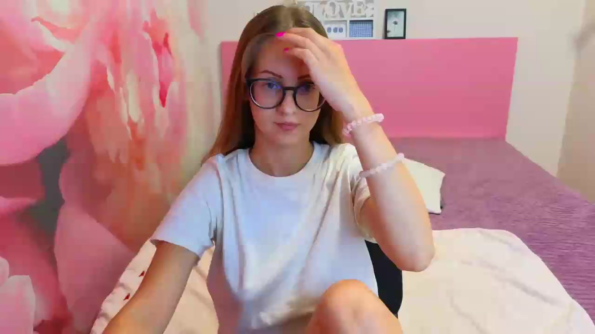 Gallery image thumbnail from Kristina_Adel's myfreecams stream on, 08/31/2026, 10:48 image 11 of 20