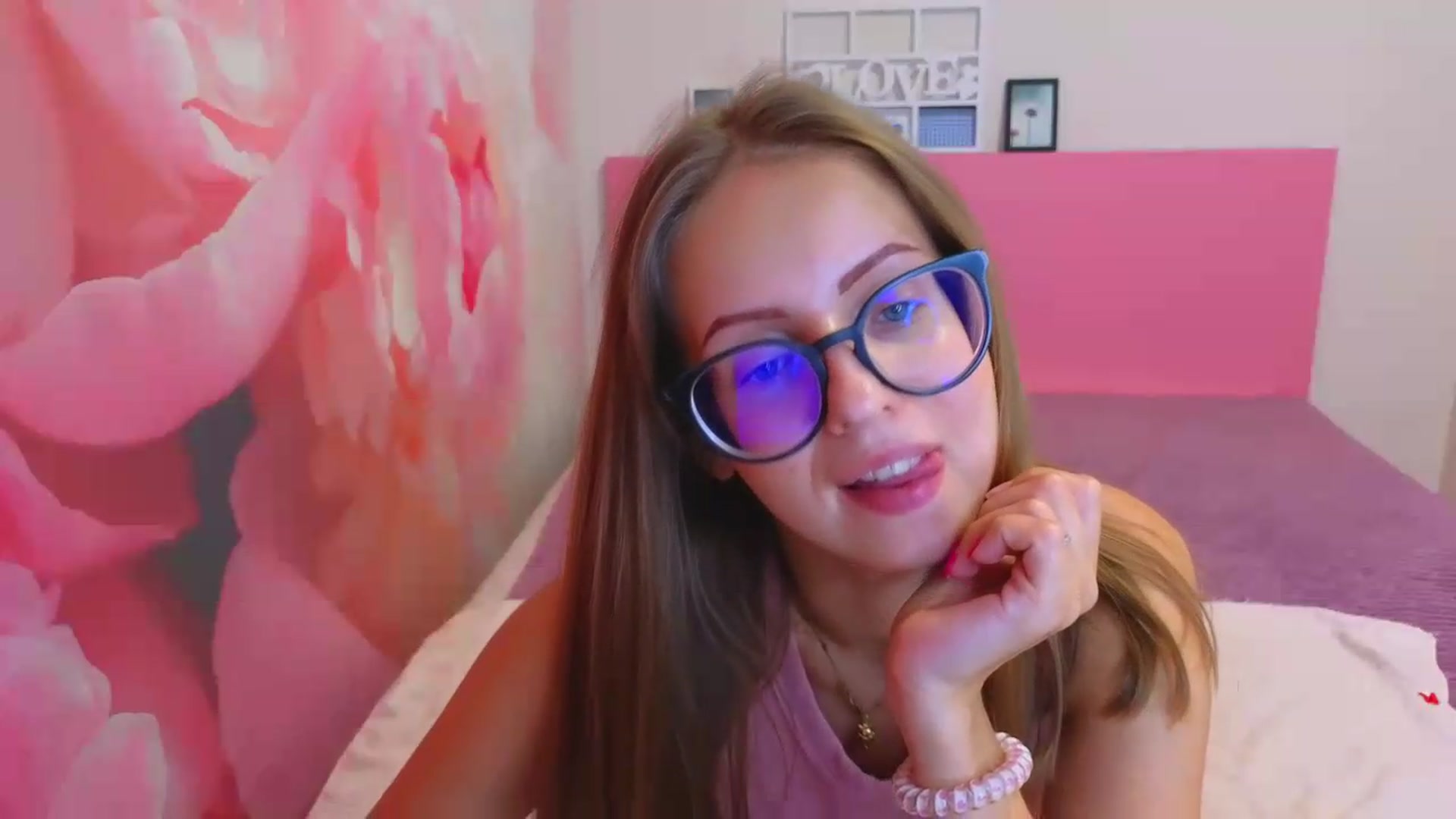 Gallery image thumbnail from Kristina_Adel's myfreecams stream on, 09/05/2026, 11:03 image 13 of 20