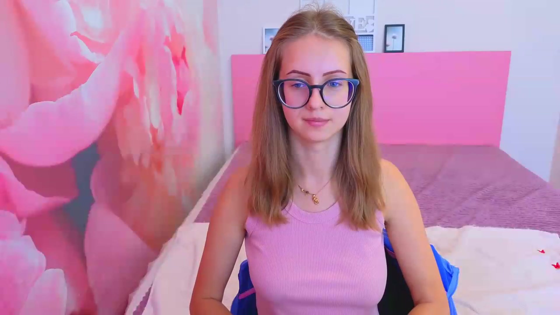 Gallery image thumbnail from Kristina_Adel's myfreecams stream on, 09/09/2026, 07:09 image 19 of 20