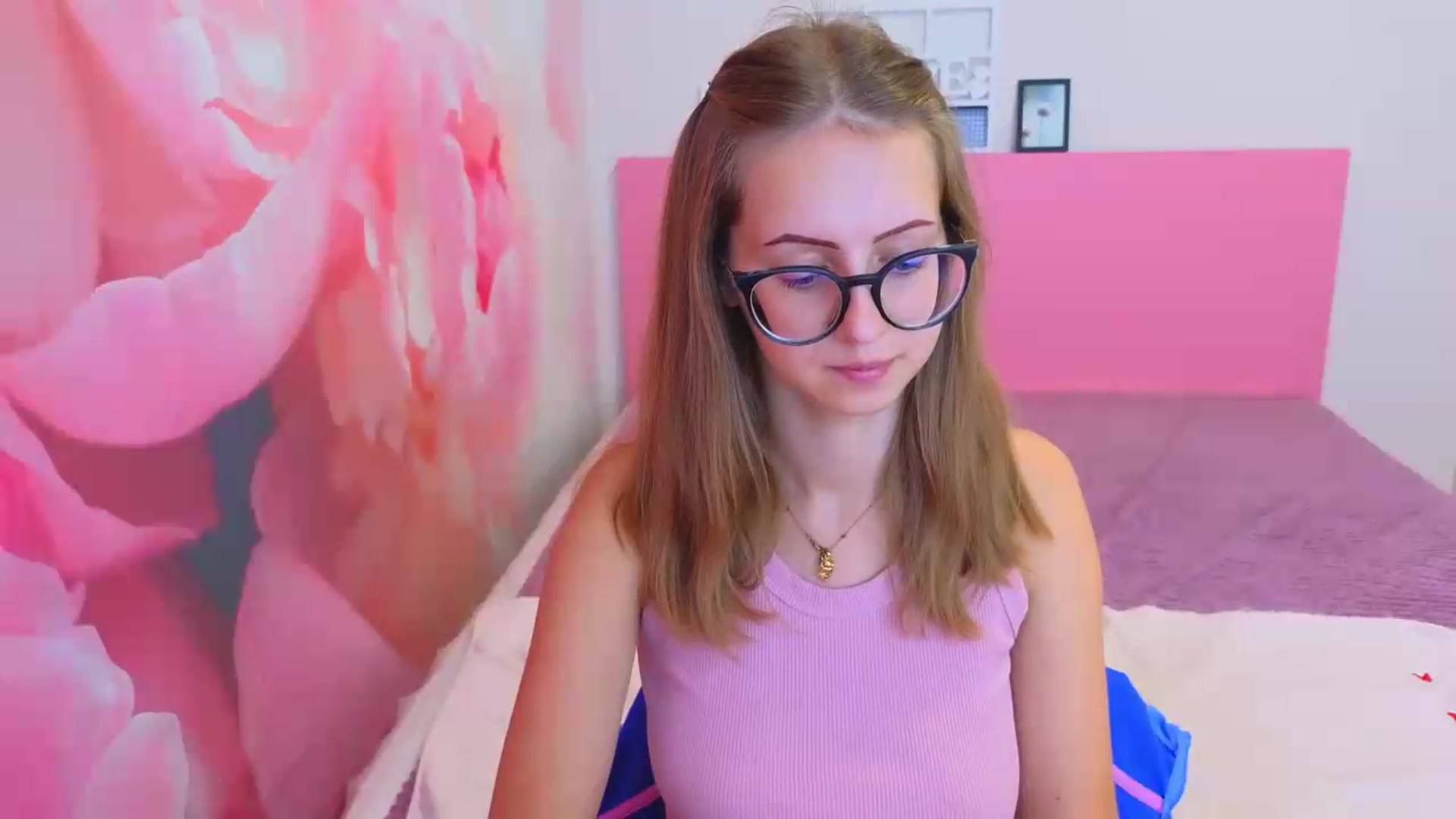 Gallery image thumbnail from Kristina_Adel's myfreecams stream on, 09/09/2026, 08:21 image 17 of 20