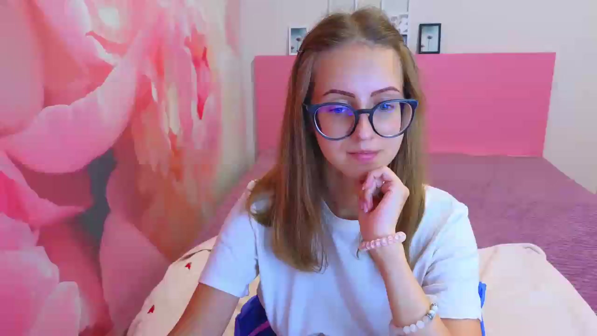 Gallery image thumbnail from Kristina_Adel's myfreecams stream on, 09/10/2026, 09:04 image 4 of 20