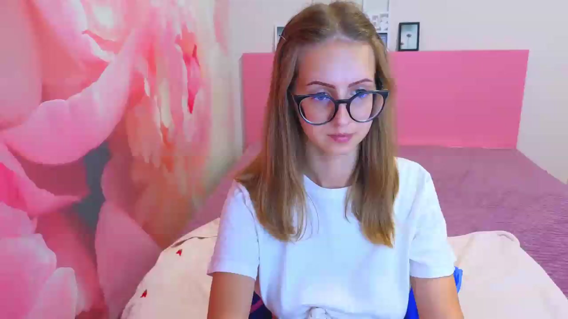 Gallery image thumbnail from Kristina_Adel's myfreecams stream on, 09/10/2026, 09:04 image 3 of 20