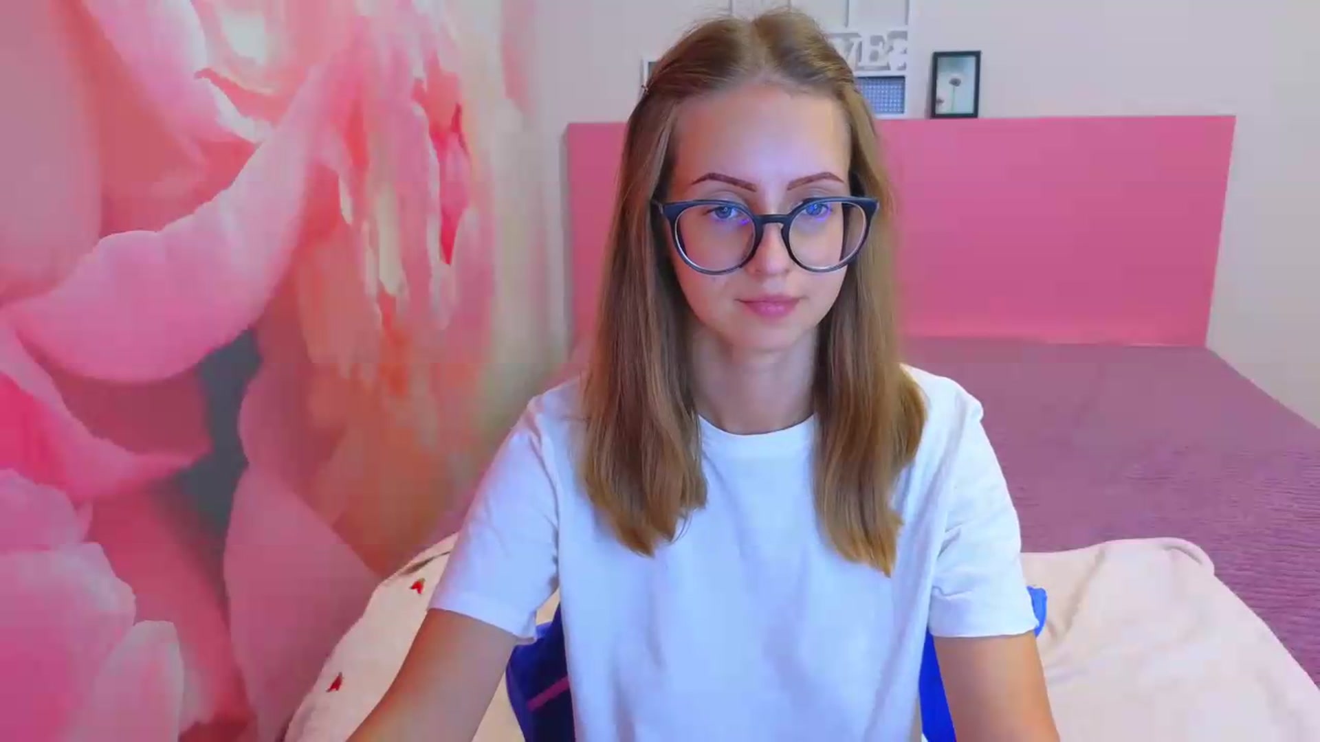 Gallery image thumbnail from Kristina_Adel's myfreecams stream on, 09/10/2026, 09:04 image 20 of 20