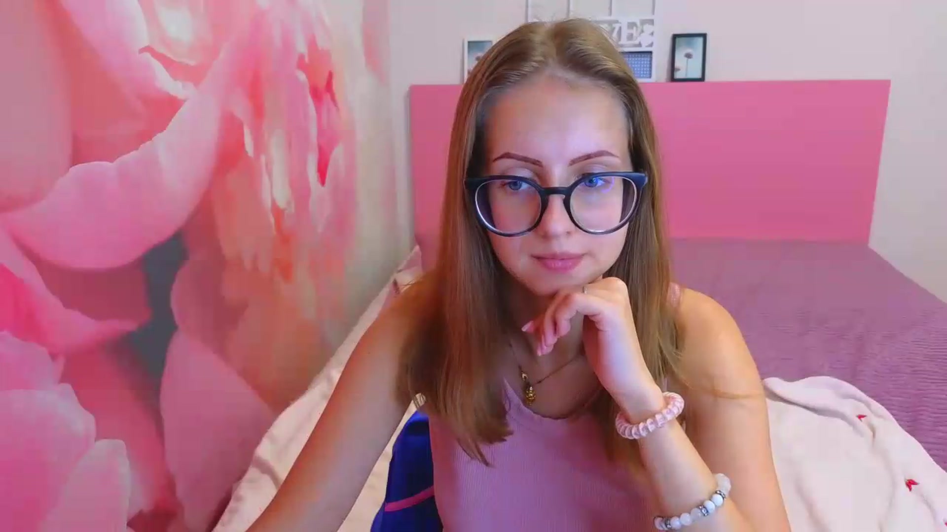 Gallery image thumbnail from Kristina_Adel's myfreecams stream on, 09/12/2026, 10:50 image 14 of 20