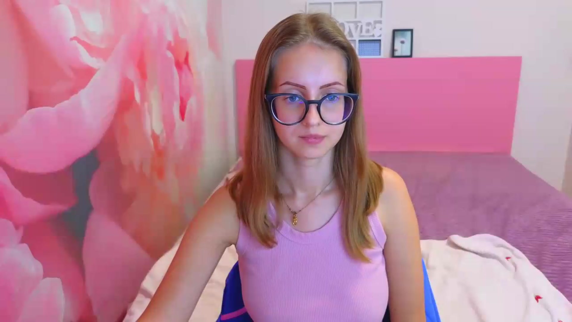 Gallery image thumbnail from Kristina_Adel's myfreecams stream on, 09/12/2026, 10:50 image 18 of 20
