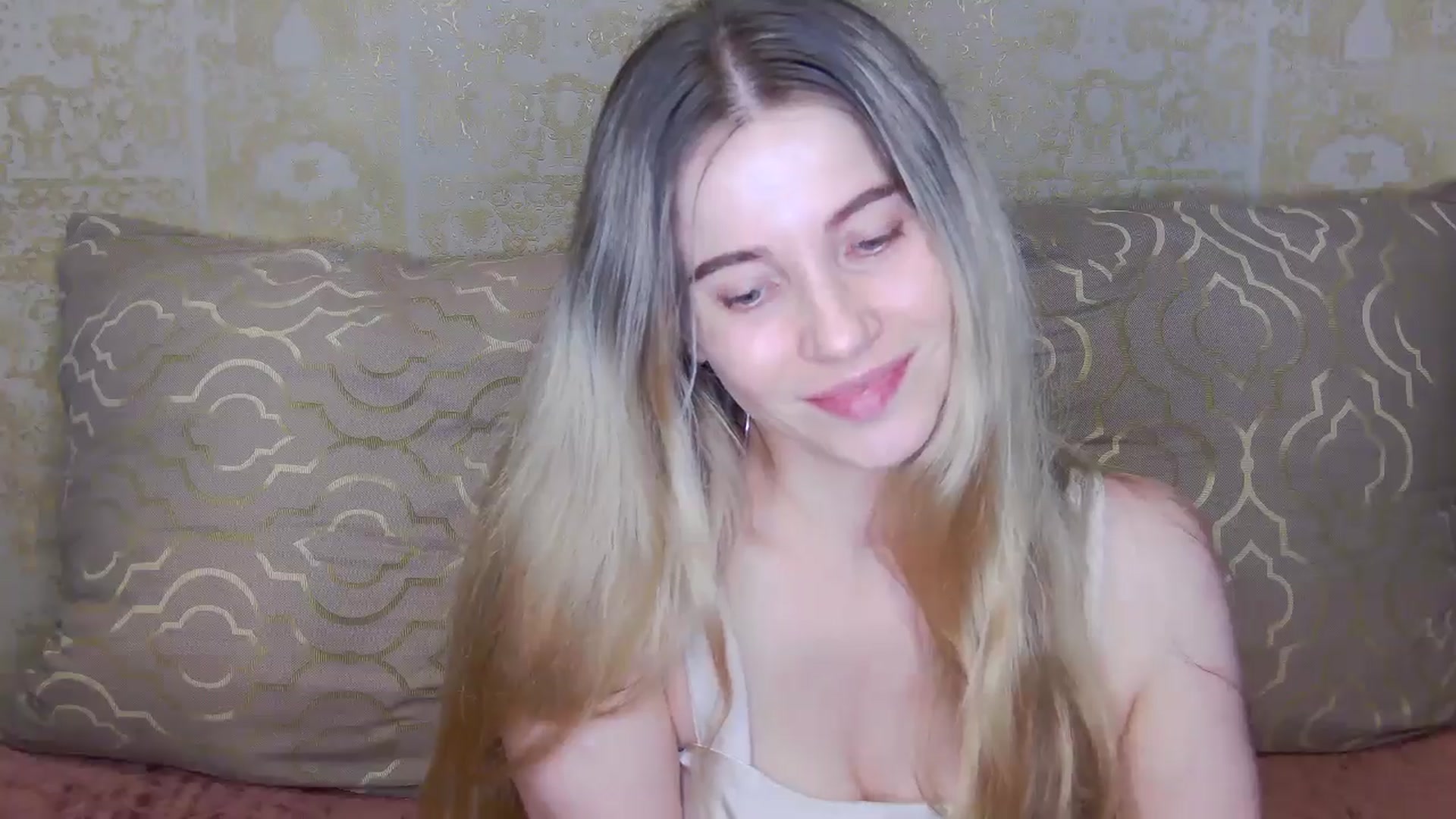 Gallery image thumbnail from Kristina_luv's myfreecams stream on, 09/11/2024, 24:01 image 7 of 20