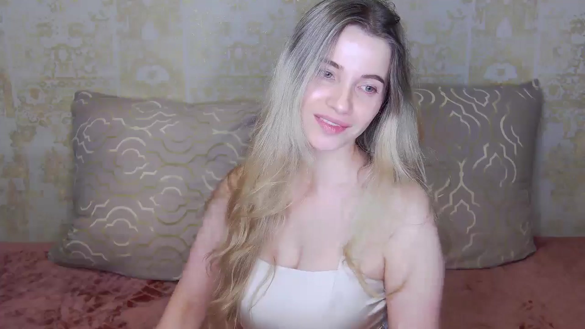 Gallery image thumbnail from Kristina_luv's myfreecams stream on, 09/11/2024, 24:01 image 18 of 20