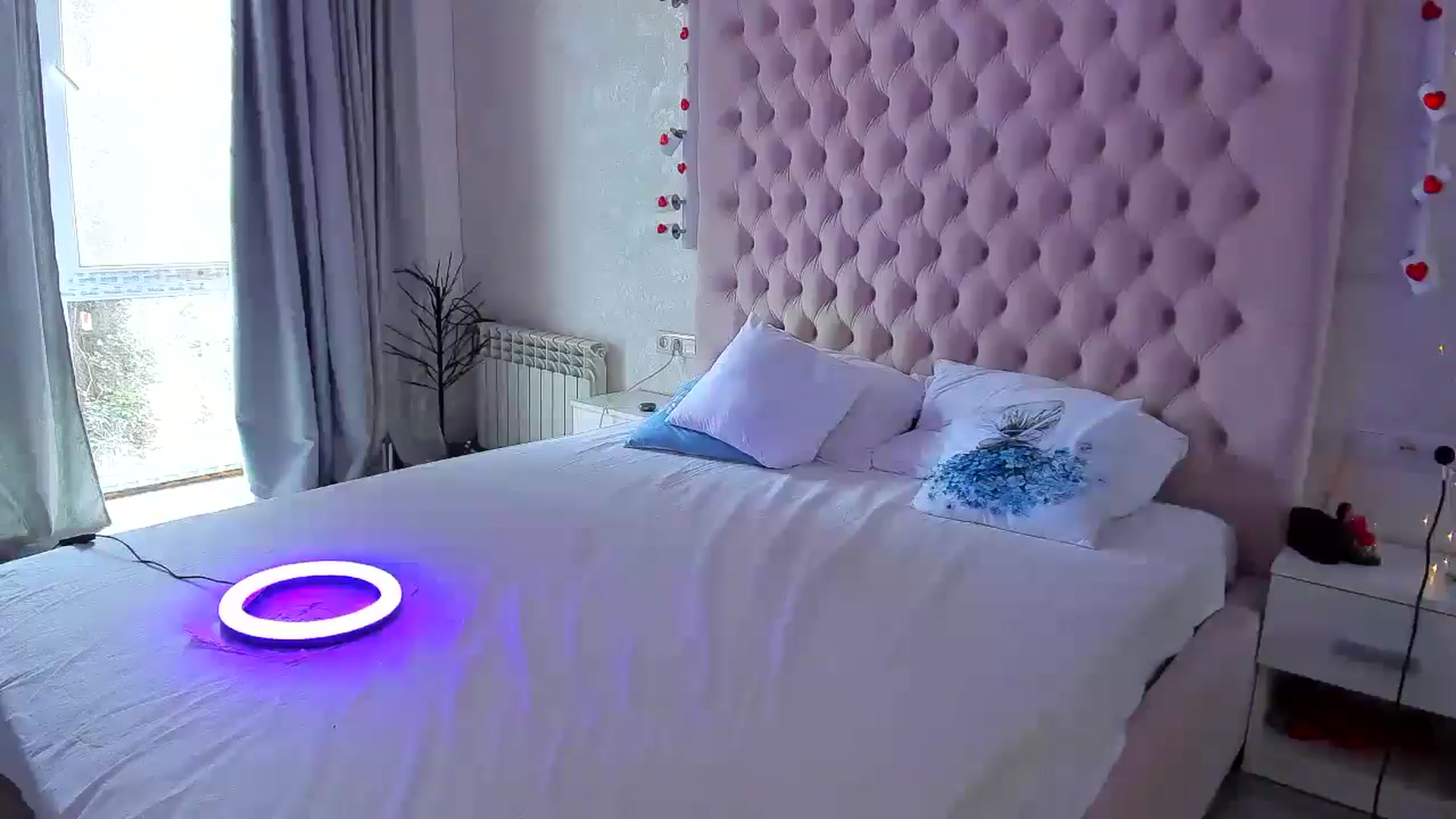 Gallery image thumbnail from Kristina_mm's myfreecams stream on, 07/21/2025, 05:44 image 19 of 20