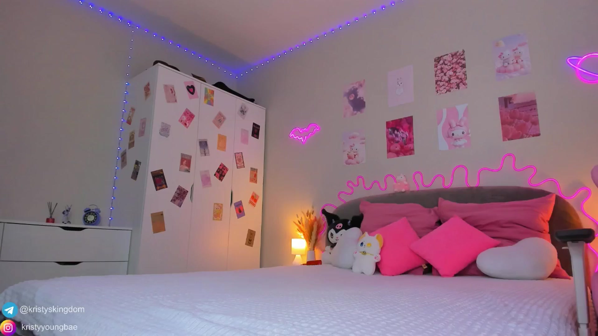 Gallery image thumbnail from KristyGirl's myfreecams stream on, 10/24/2025, 13:20 image 14 of 20