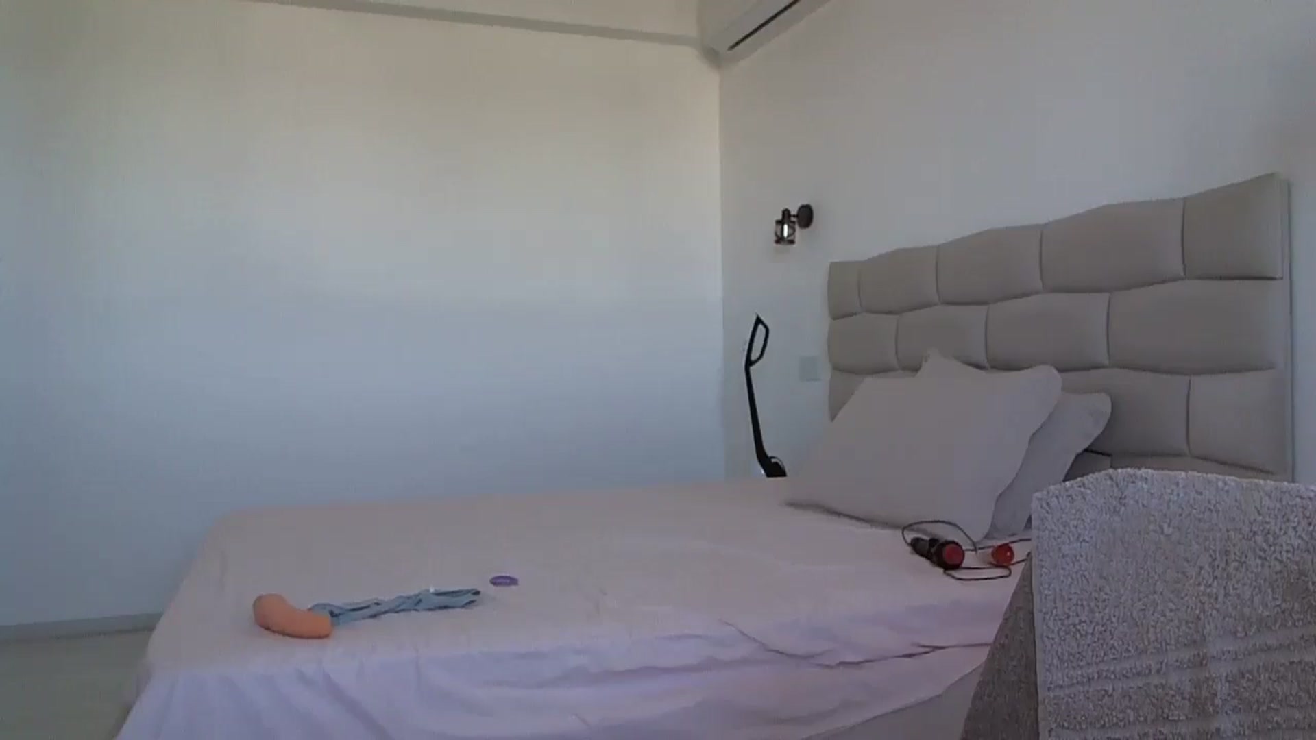 Gallery image thumbnail from Krys_'s myfreecams stream on, 10/10/2025, 09:13 image 20 of 20