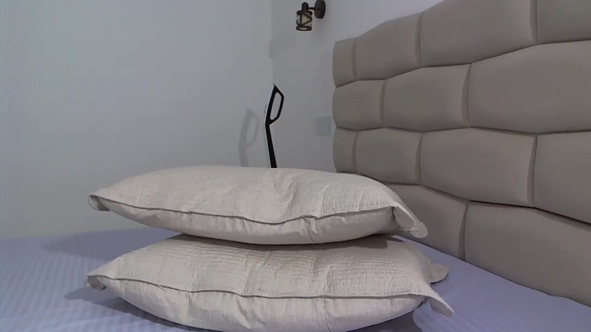 Gallery image thumbnail from Krys_'s myfreecams stream on, 10/11/2025, 17:43 image 17 of 20