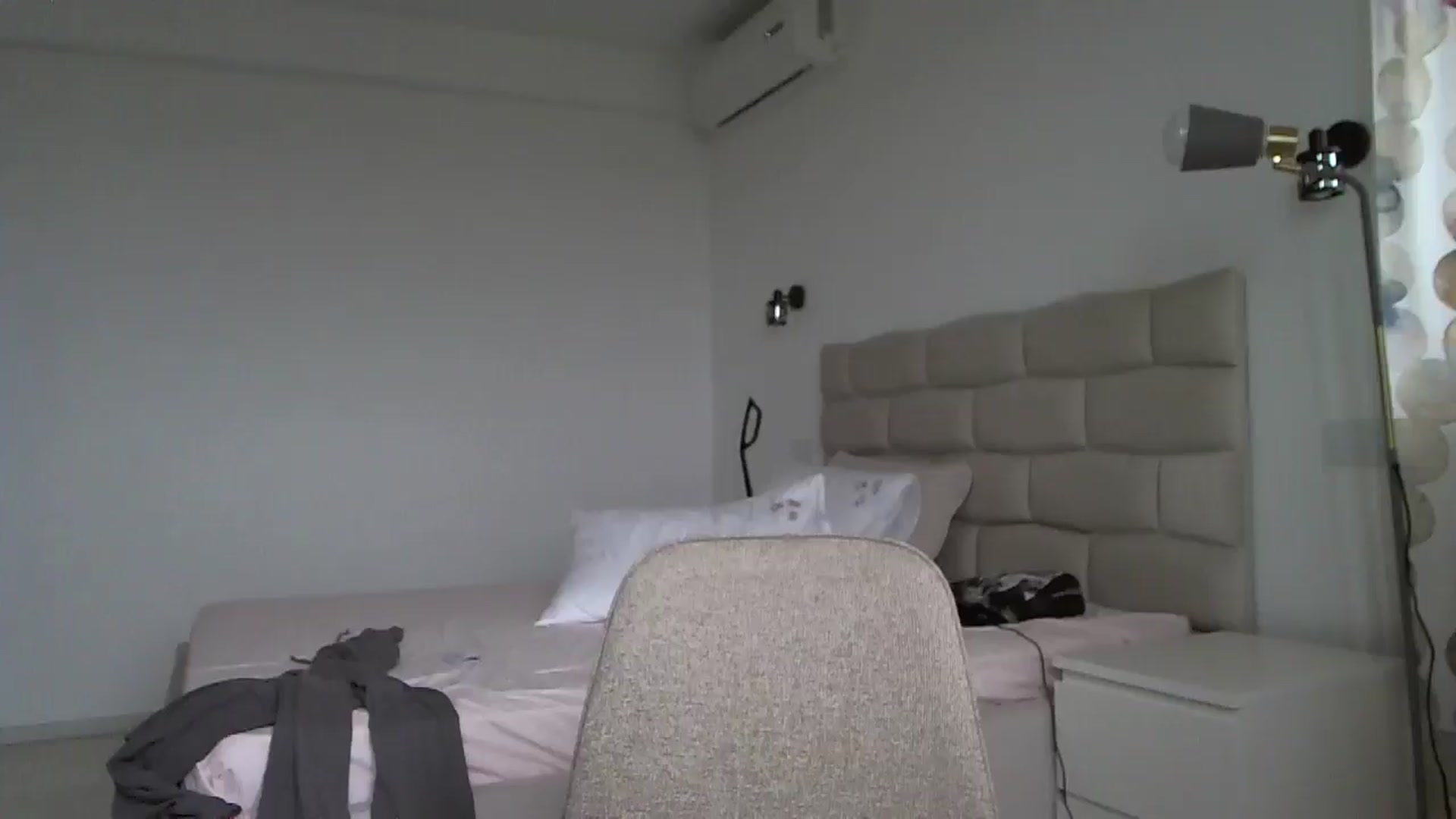 Gallery image thumbnail from Krys_'s myfreecams stream on, 11/10/2025, 09:41 image 1 of 20