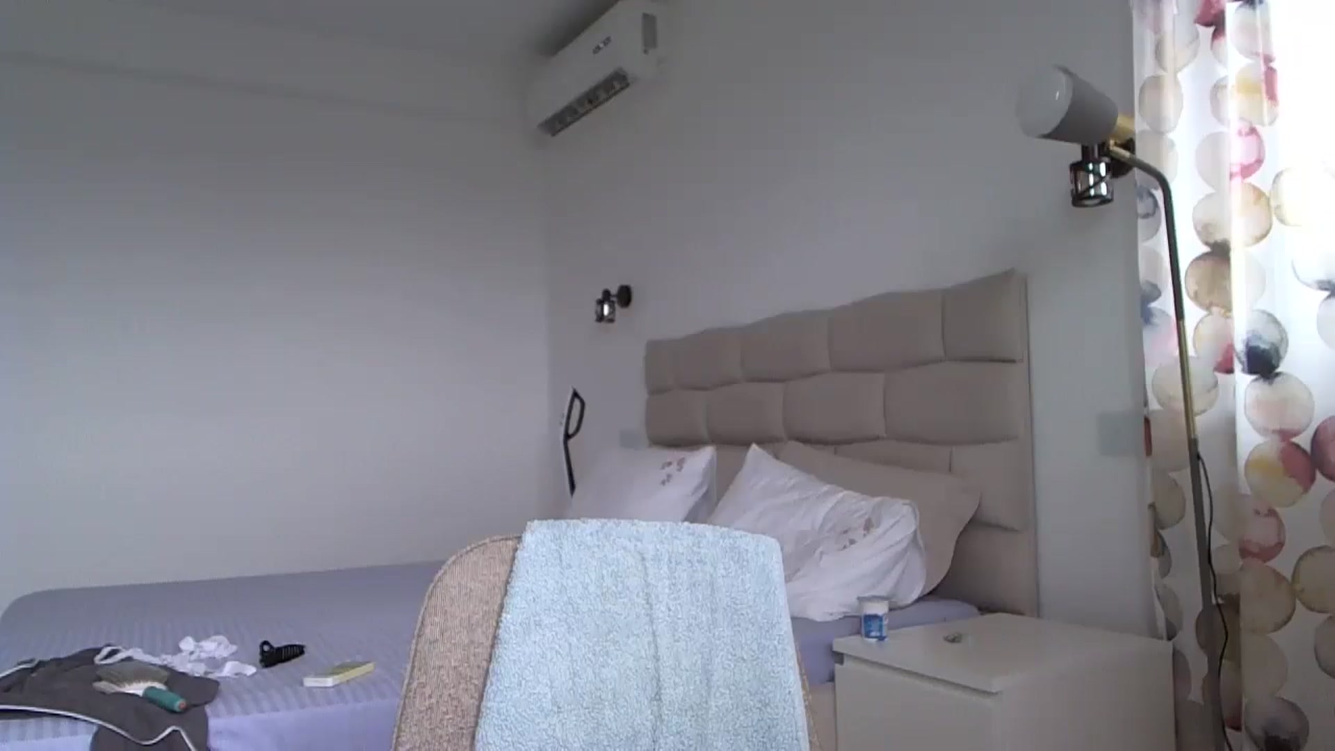 Gallery image thumbnail from Krys_'s myfreecams stream on, 11/20/2025, 09:50 image 17 of 20
