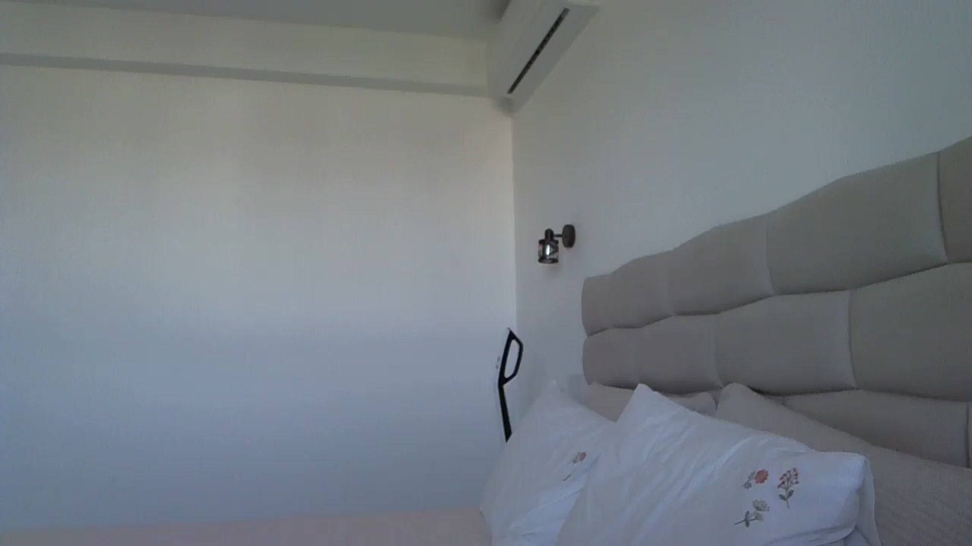 Gallery image thumbnail from Krys_'s myfreecams stream on, 11/24/2025, 09:19 image 12 of 20