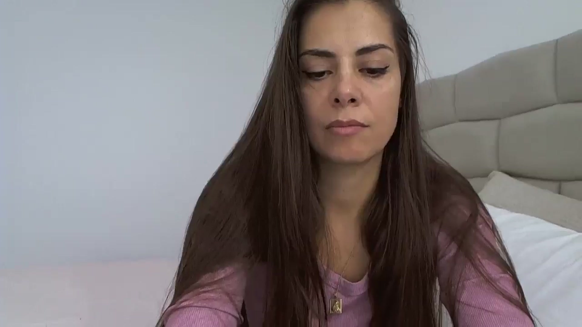 Gallery image thumbnail from Krys_'s myfreecams stream on, 12/16/2025, 14:46 image 4 of 20