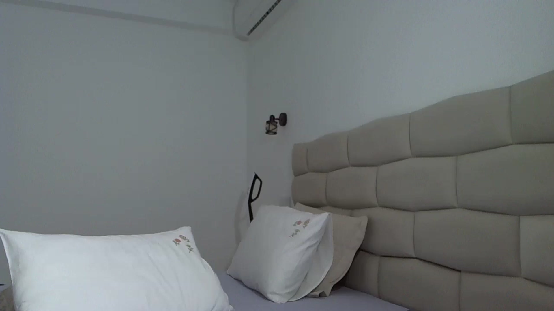 Gallery image thumbnail from Krys_'s myfreecams stream on, 01/03/2026, 13:38 image 20 of 20