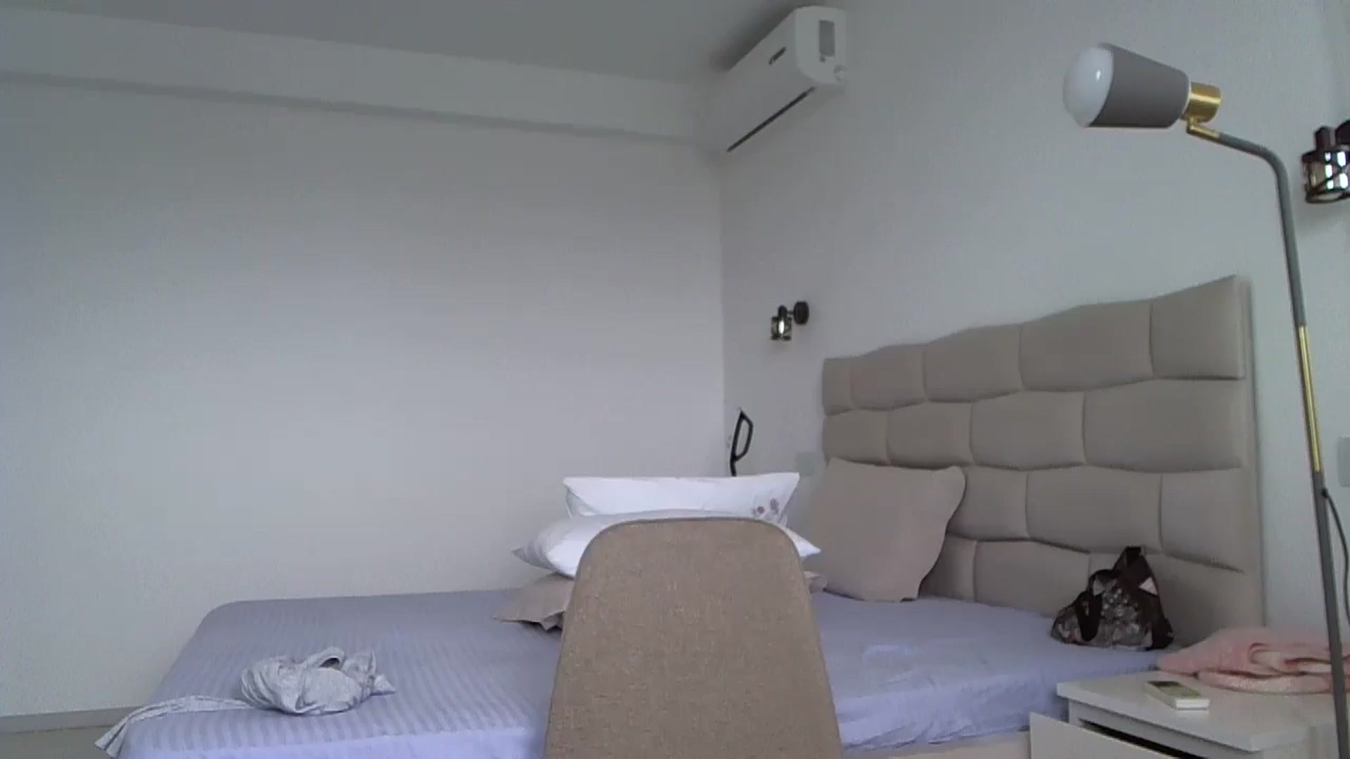Gallery image thumbnail from Krys_'s myfreecams stream on, 01/08/2026, 09:25 image 20 of 20