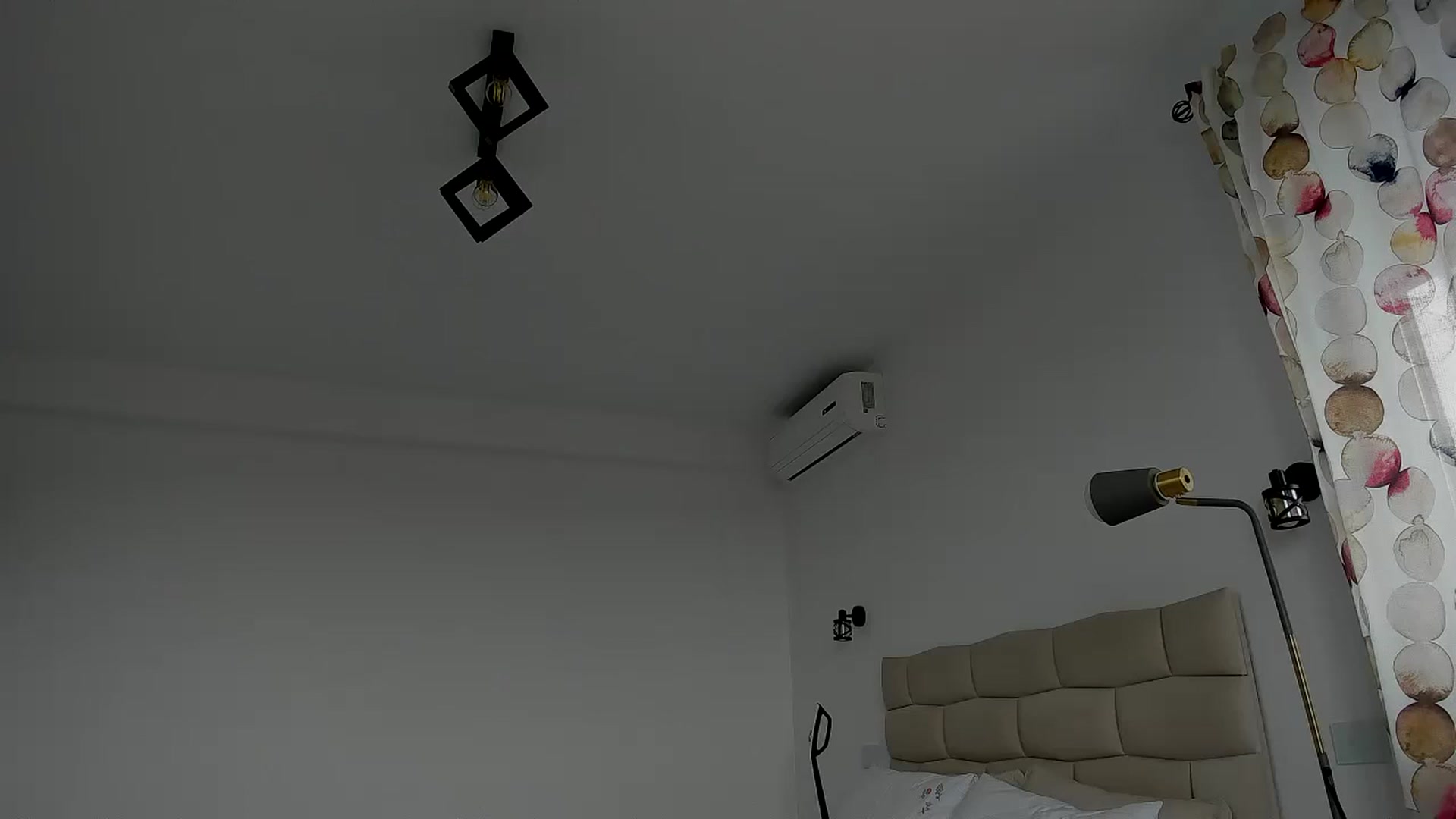 Gallery image thumbnail from Krys_'s myfreecams stream on, 02/07/2026, 12:08 image 11 of 20