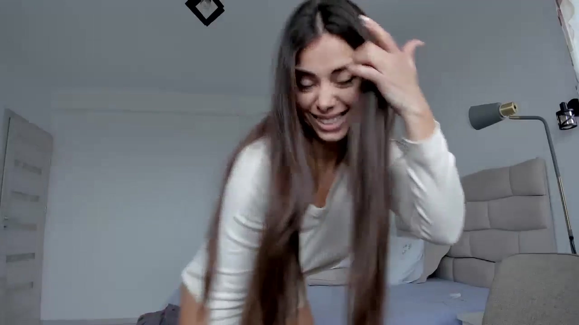 Gallery image thumbnail from Krys_'s myfreecams stream on, 02/11/2026, 10:09 image 5 of 20