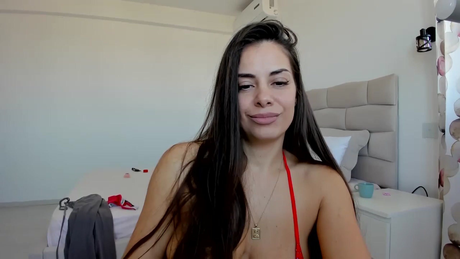 Gallery image thumbnail from Krys_'s myfreecams stream on, 03/07/2026, 10:53 image 12 of 20
