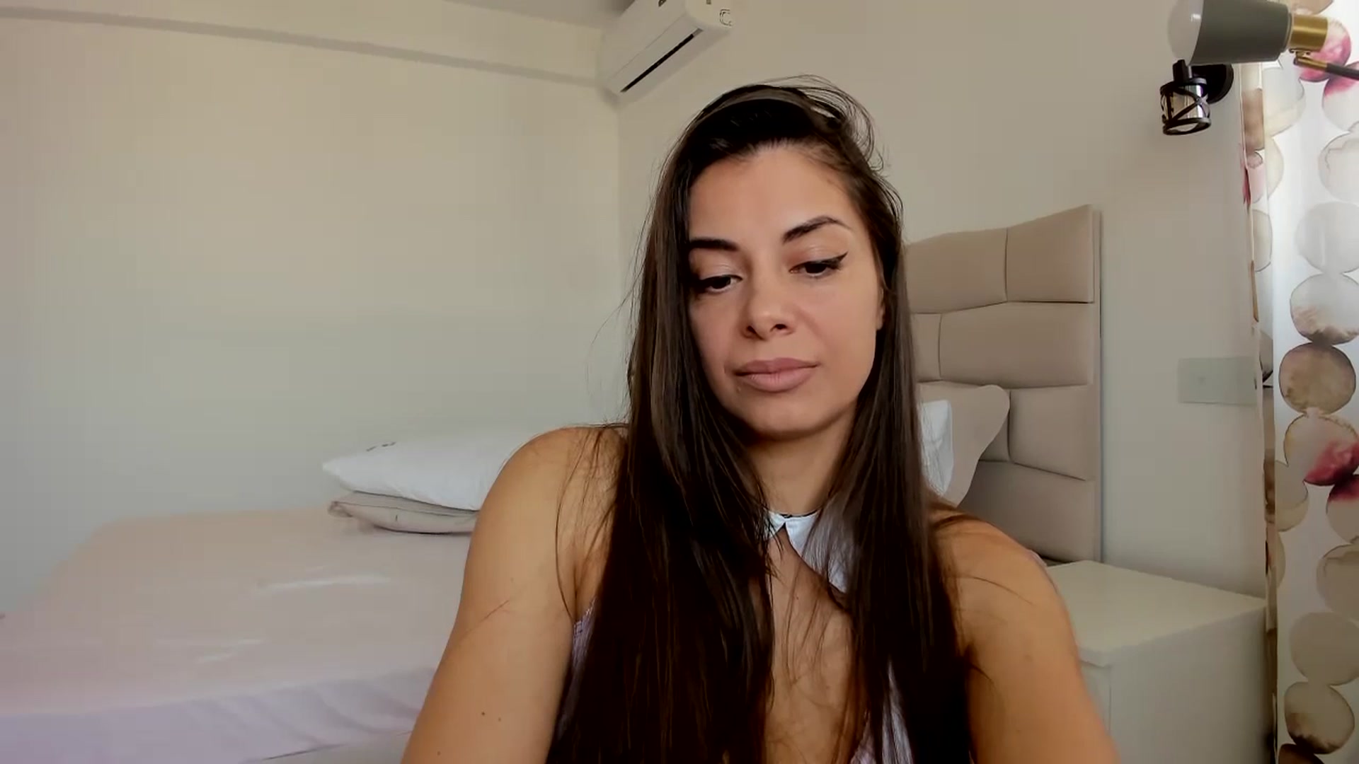 Gallery image thumbnail from Krys_'s myfreecams stream on, 03/17/2026, 08:59 image 9 of 20