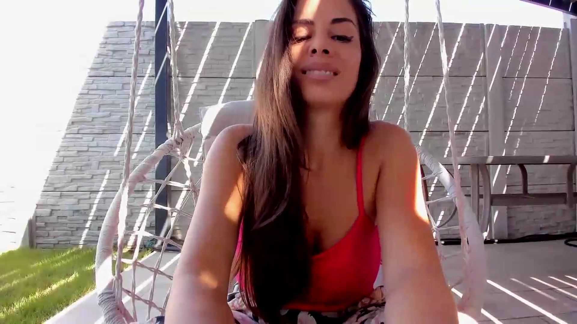 Gallery image thumbnail from Krys_'s myfreecams stream on, 05/27/2026, 07:52 image 5 of 20