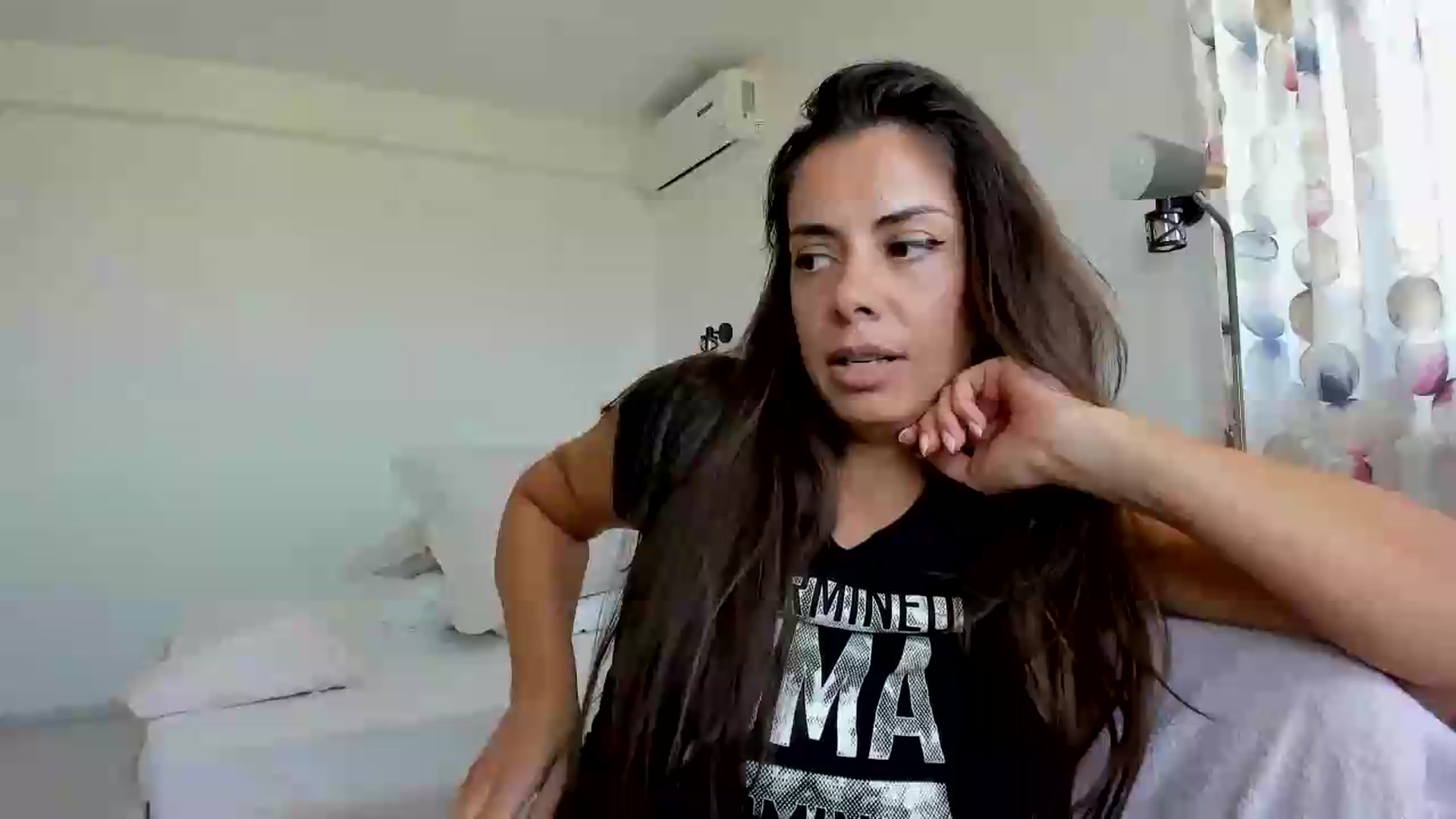 Gallery image thumbnail from Krys_'s myfreecams stream on, 05/29/2026, 08:33 image 15 of 20